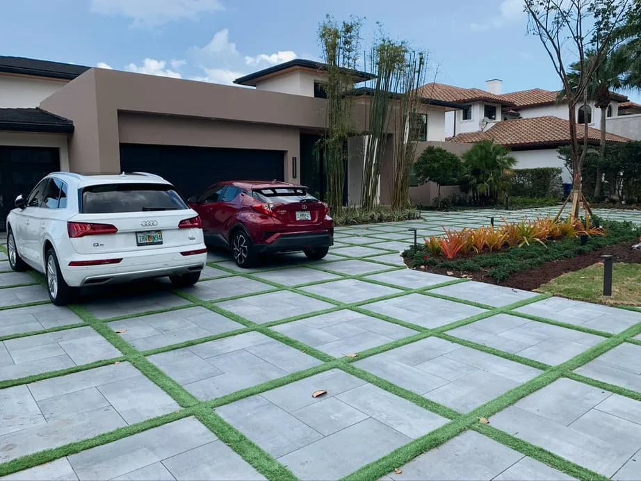 Silver Grey porcelain pavers installed on a Florida pool deck by EC Paver Solutions