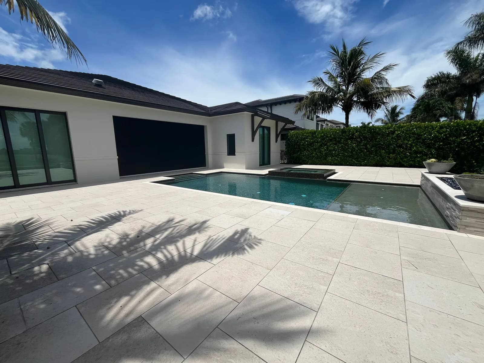 Large-Format Porcelain: The 2026 Look for Florida
